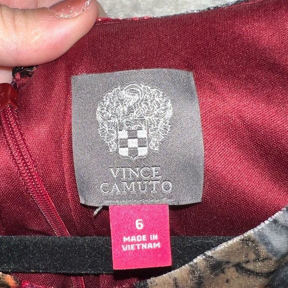 Vince Camuto ruched velvet dress - Picture 3 of 3